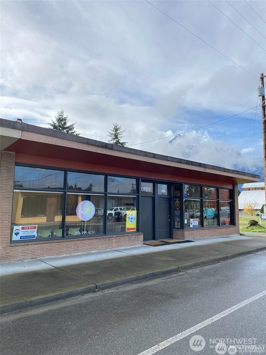 1085 Darrington Street , Darrington, WA 98241