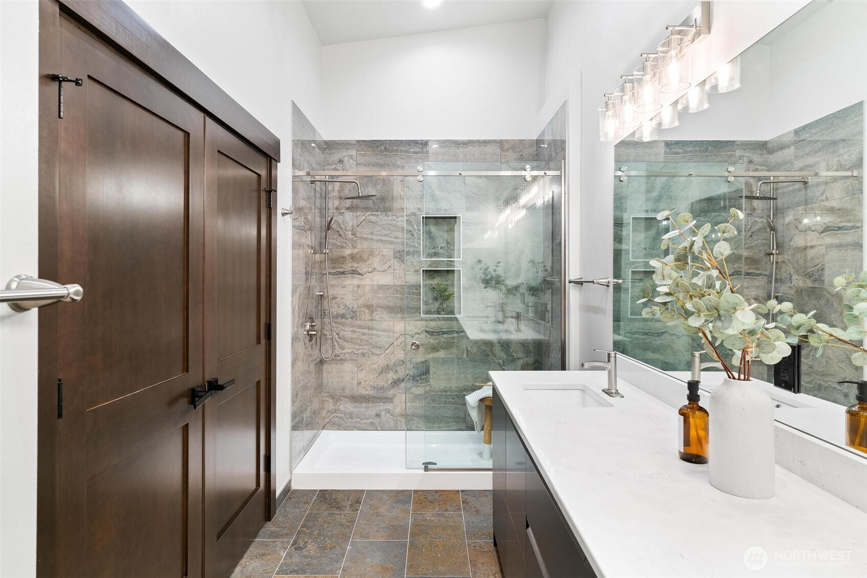 36 Fall Creek Lane , Leavenworth, WA 98826-7519