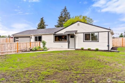 10621 Cronins Drive SW, Lakewood, WA 98499