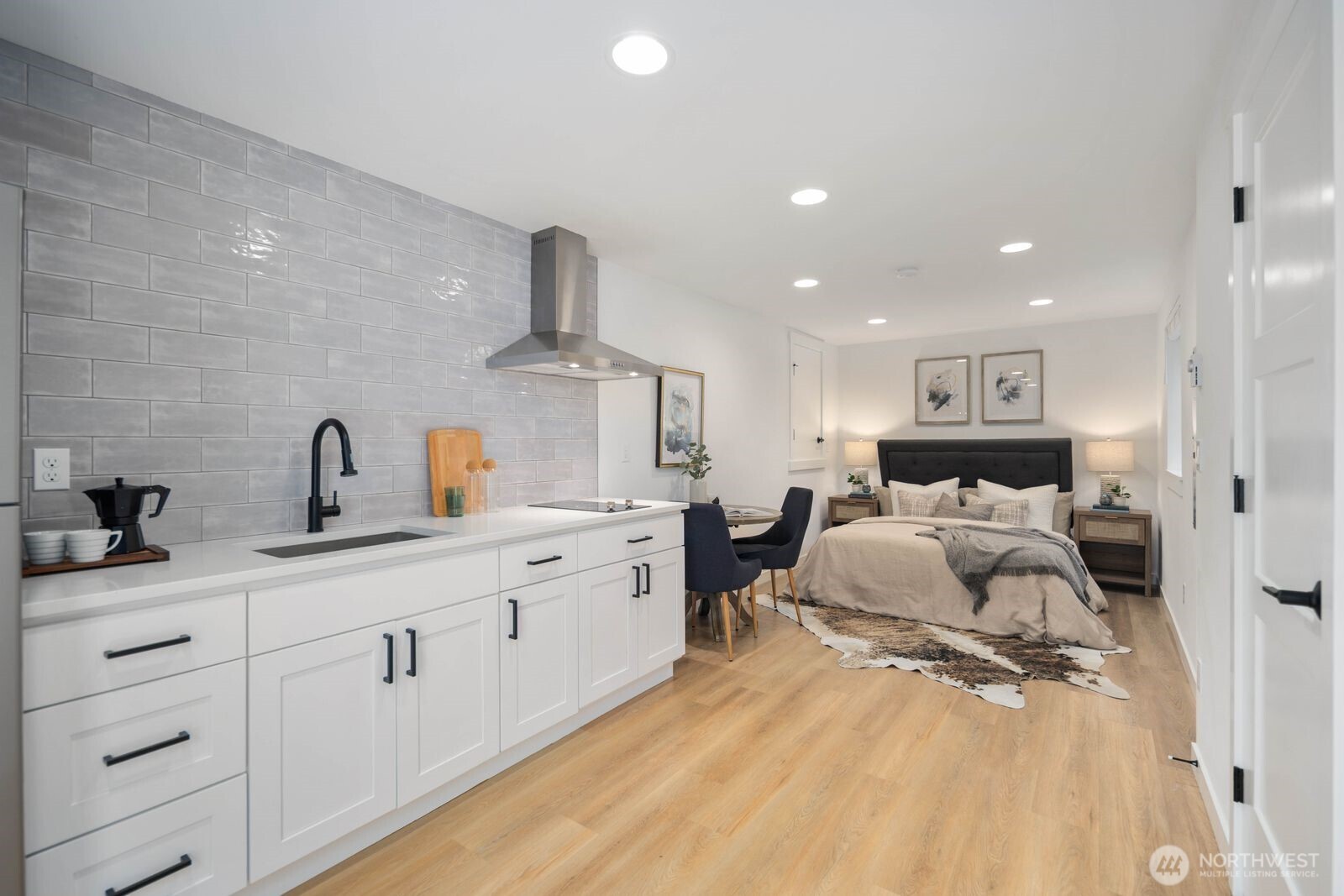 6103 S Norfolk Street , Seattle, WA 98118