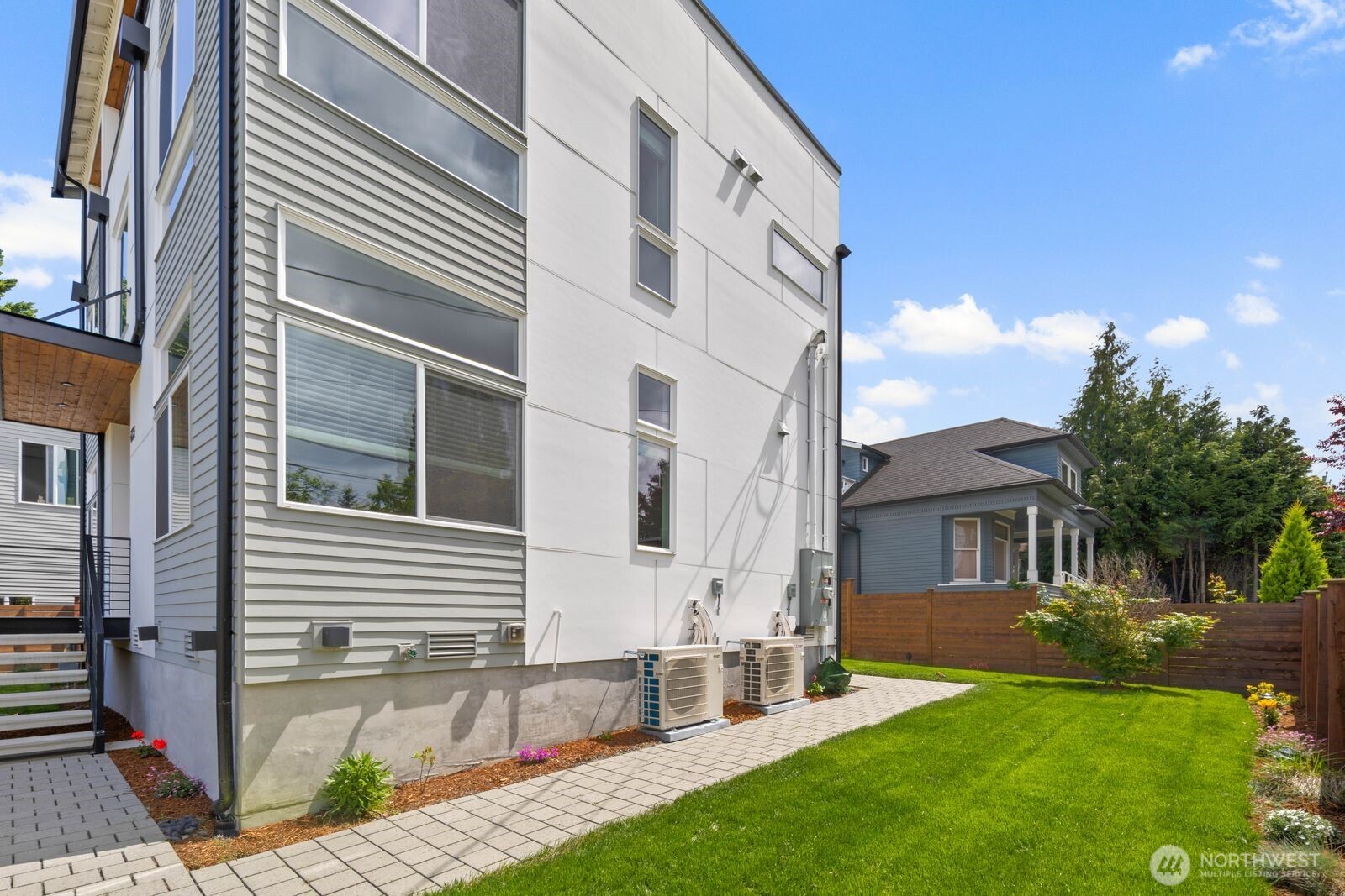 6103 S Norfolk Street , Seattle, WA 98118
