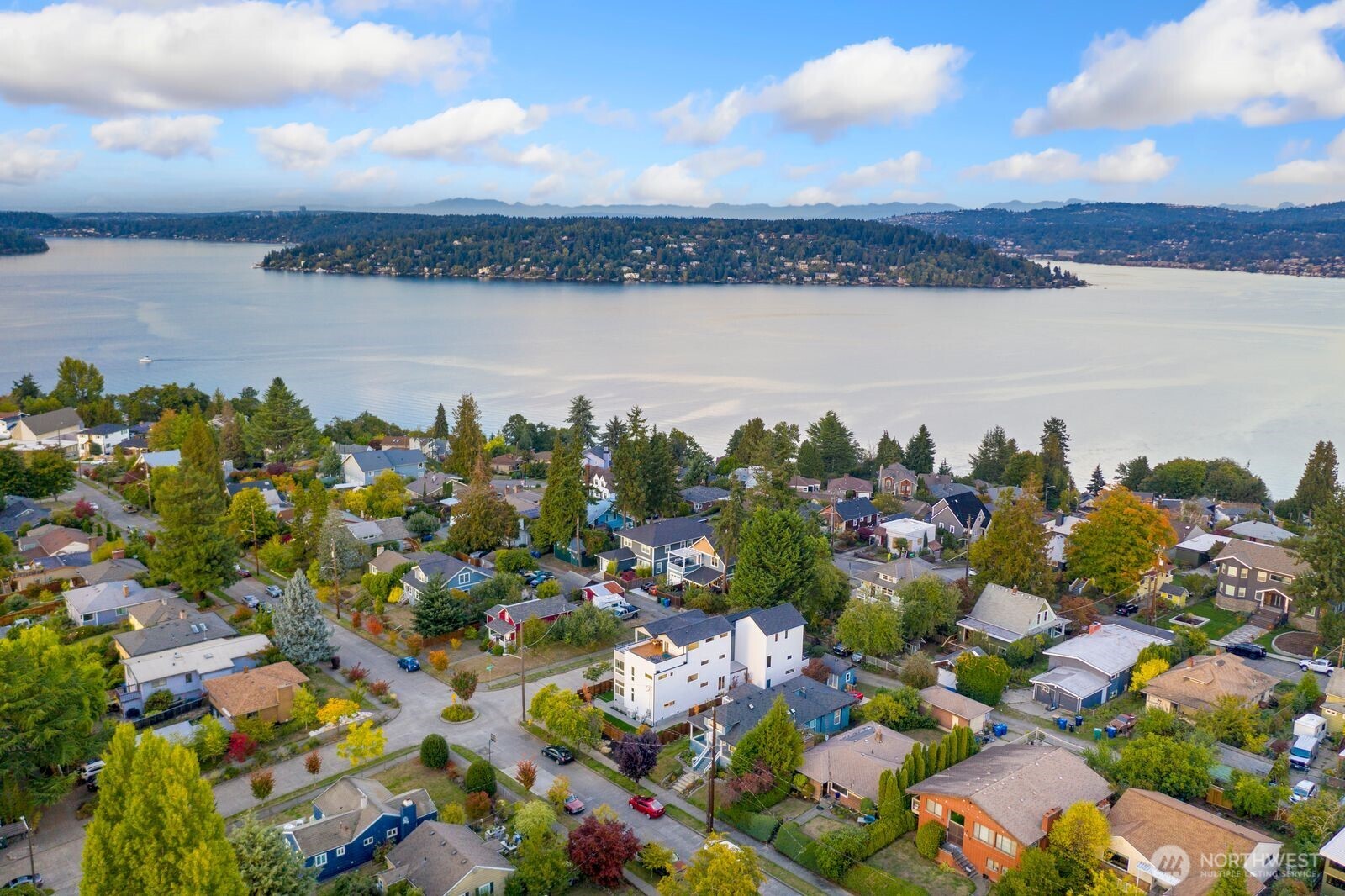 6103 S Norfolk Street , Seattle, WA 98118