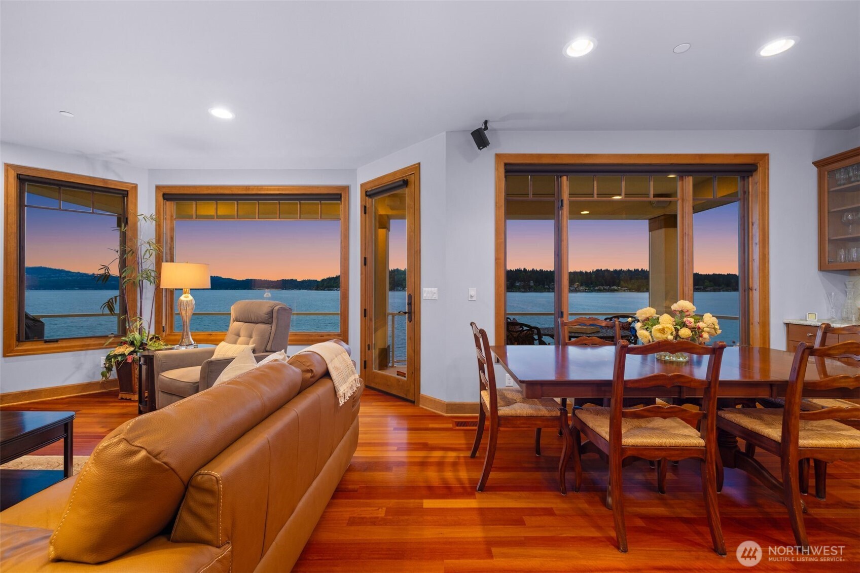 2727 E Lake Sammamish Parkway NE, Sammamish, WA 98074