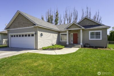 813 NW Sunburst Court , Moses Lake, WA 98837 - Photo 1
