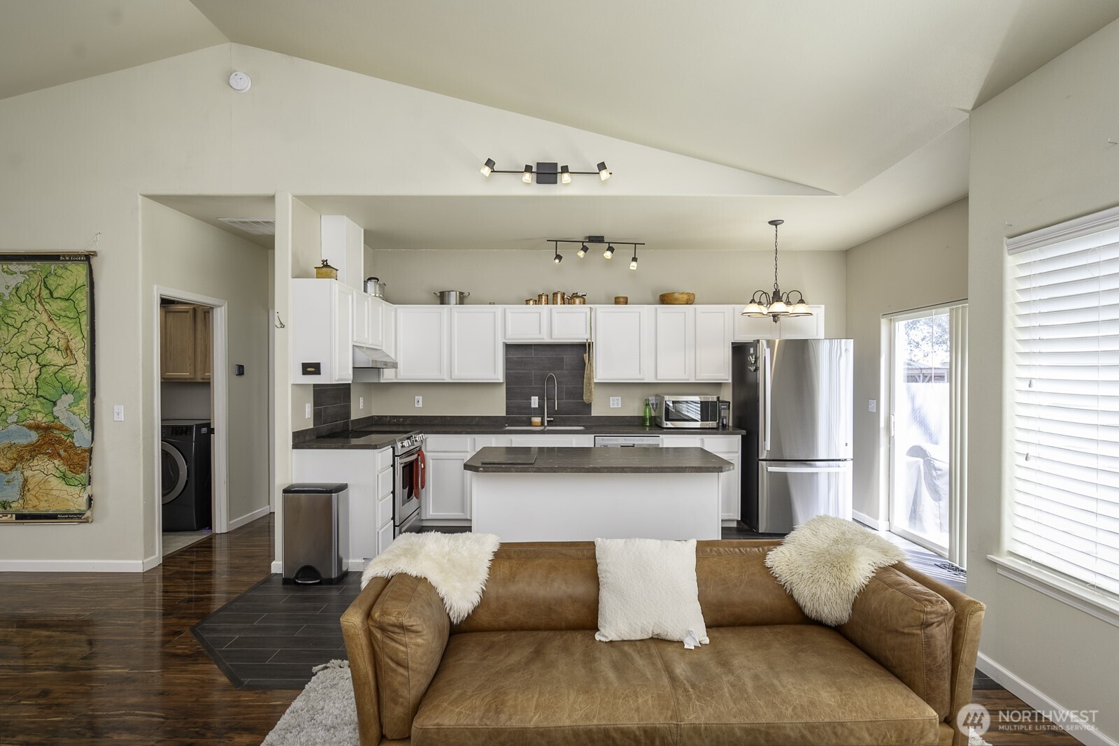 813 NW Sunburst Court , Moses Lake, WA 98837