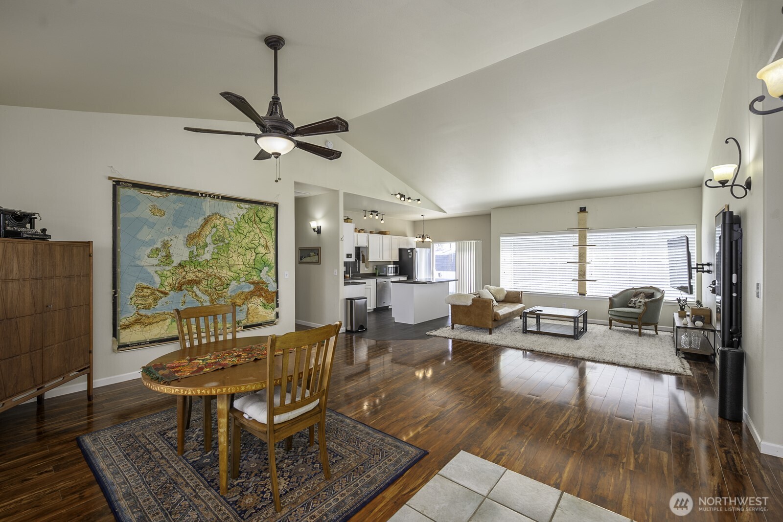 813 NW Sunburst Court , Moses Lake, WA 98837