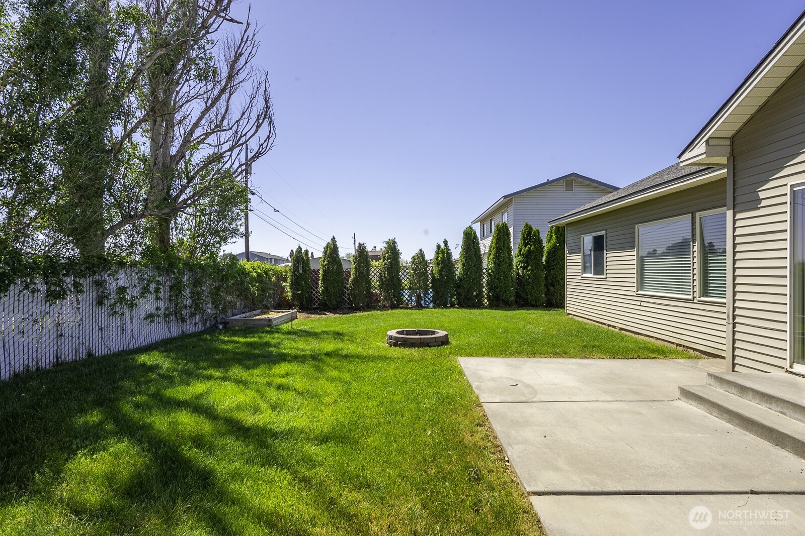 813 NW Sunburst Court , Moses Lake, WA 98837