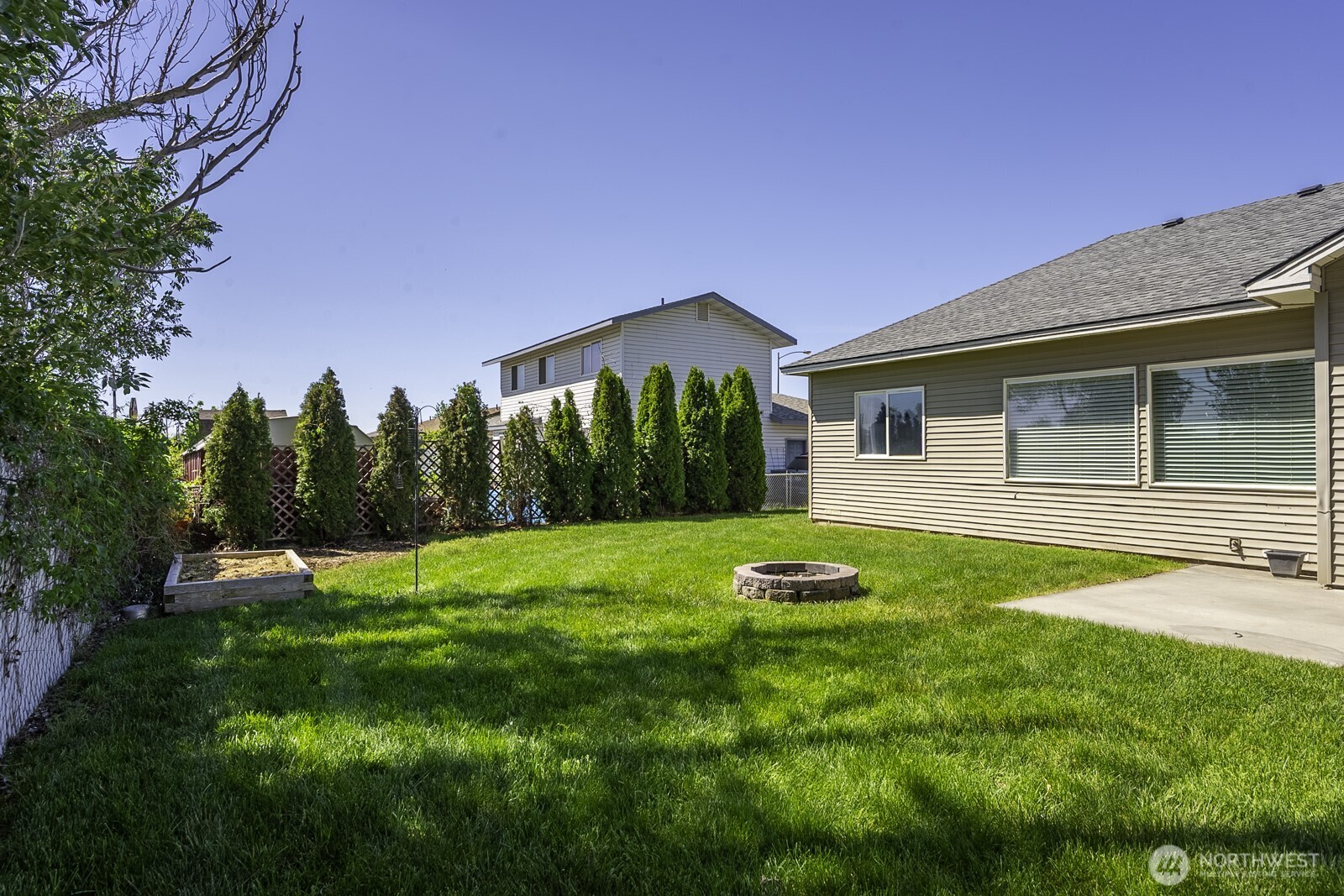 813 NW Sunburst Court , Moses Lake, WA 98837