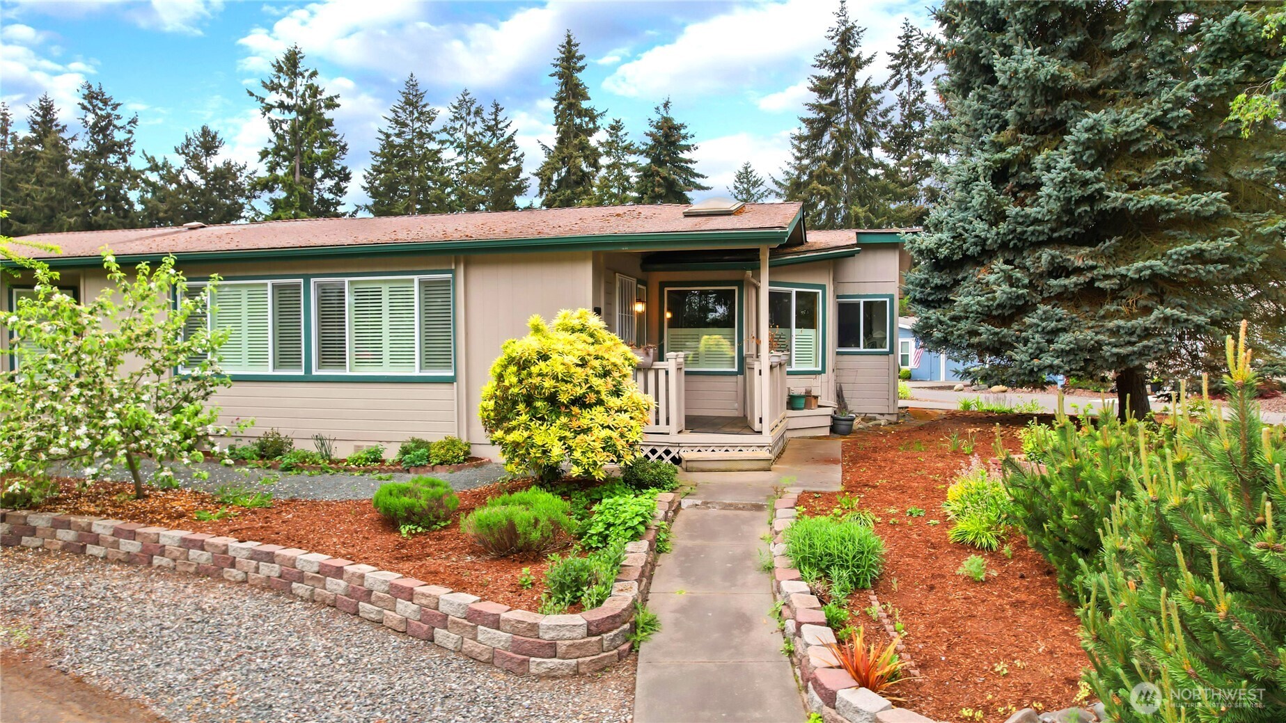 140 Frederick Drive , Sequim, WA 98382