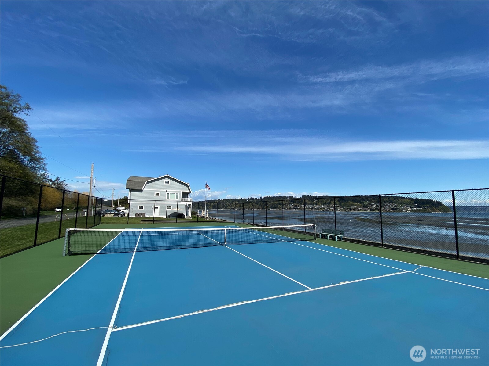 8119 Sand Dollar Lane , Clinton, WA 98236