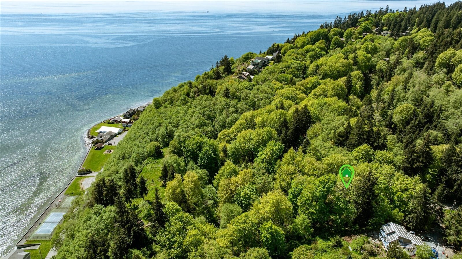 8119 Sand Dollar Lane , Clinton, WA 98236