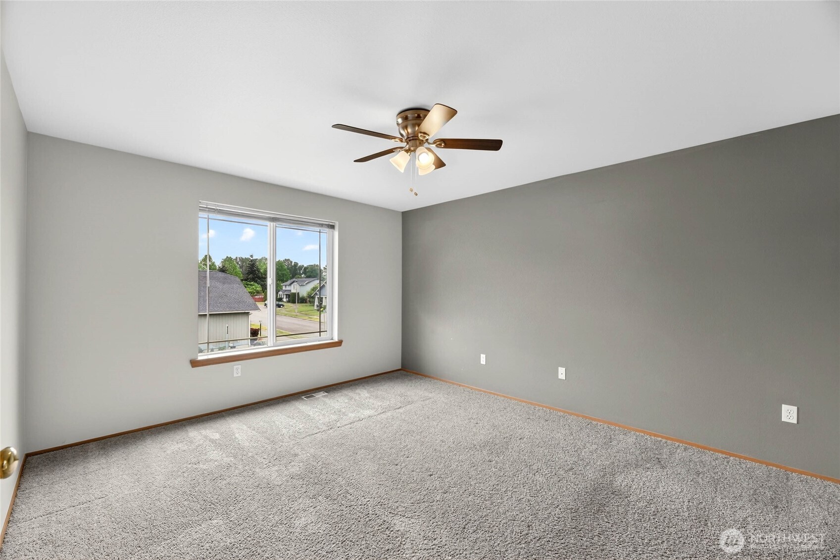 7409 Village Drive , Sumner, WA 98390
