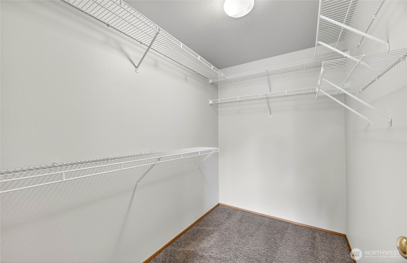 7409 Village Drive , Sumner, WA 98390