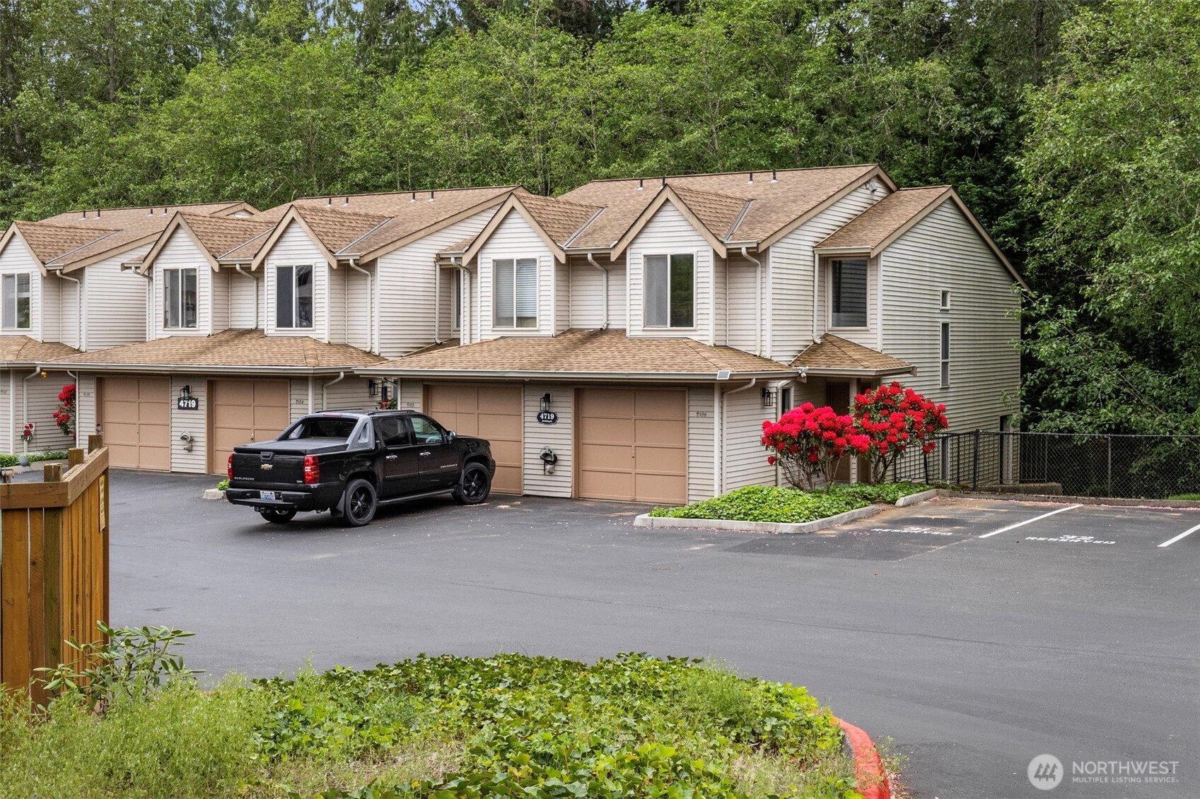 4719 NW Walgren Drive #106, Silverdale, WA 98383