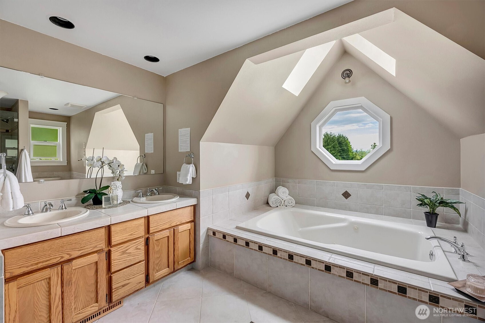 14214 Woods Lake Road , Monroe, WA 98272