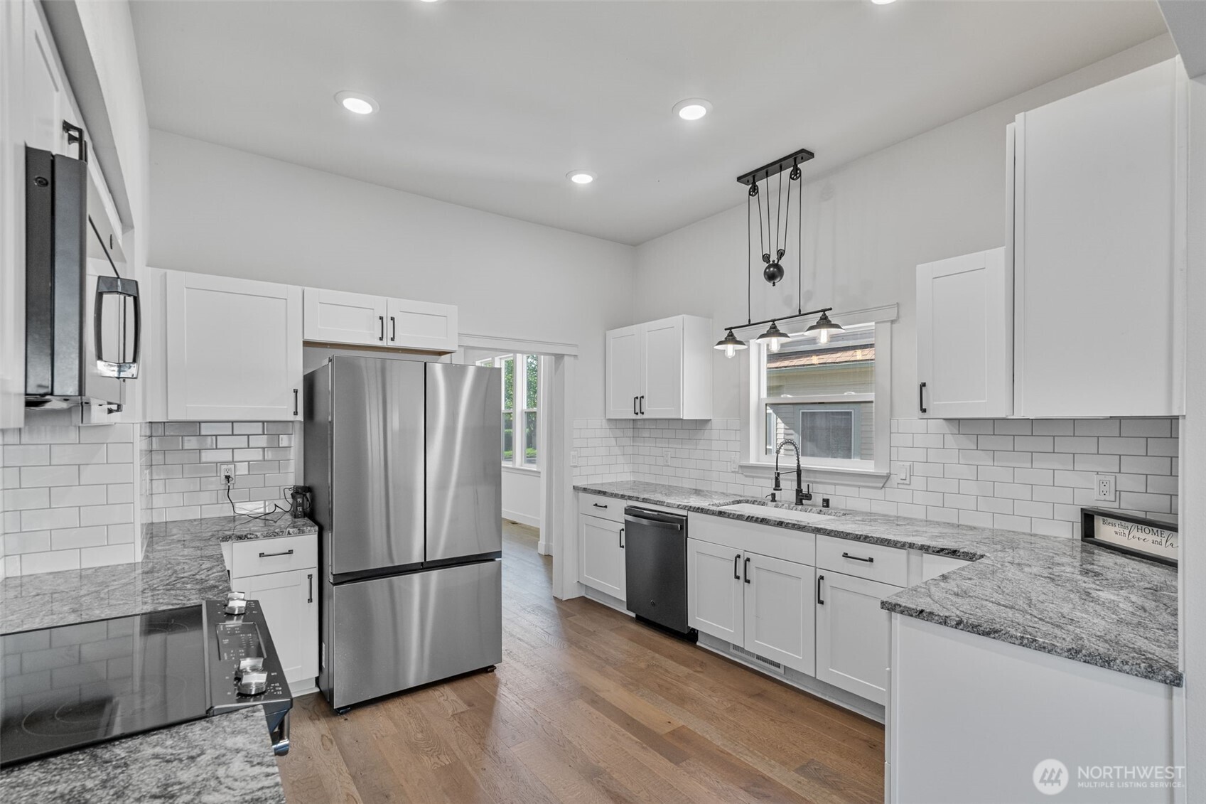 1016 N Pearl Street , Centralia, WA 98531