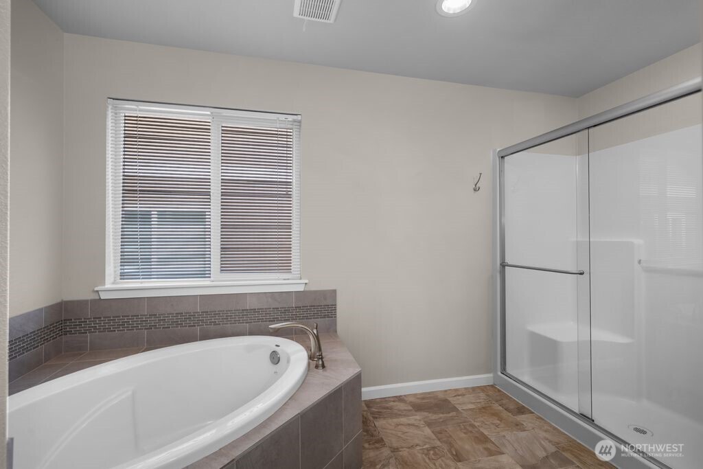 4322 Dudley Drive NE, Lacey, WA 98516