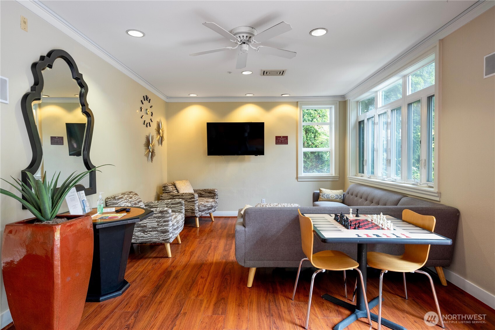 2415 2nd Avenue #743, Seattle, WA 98121
