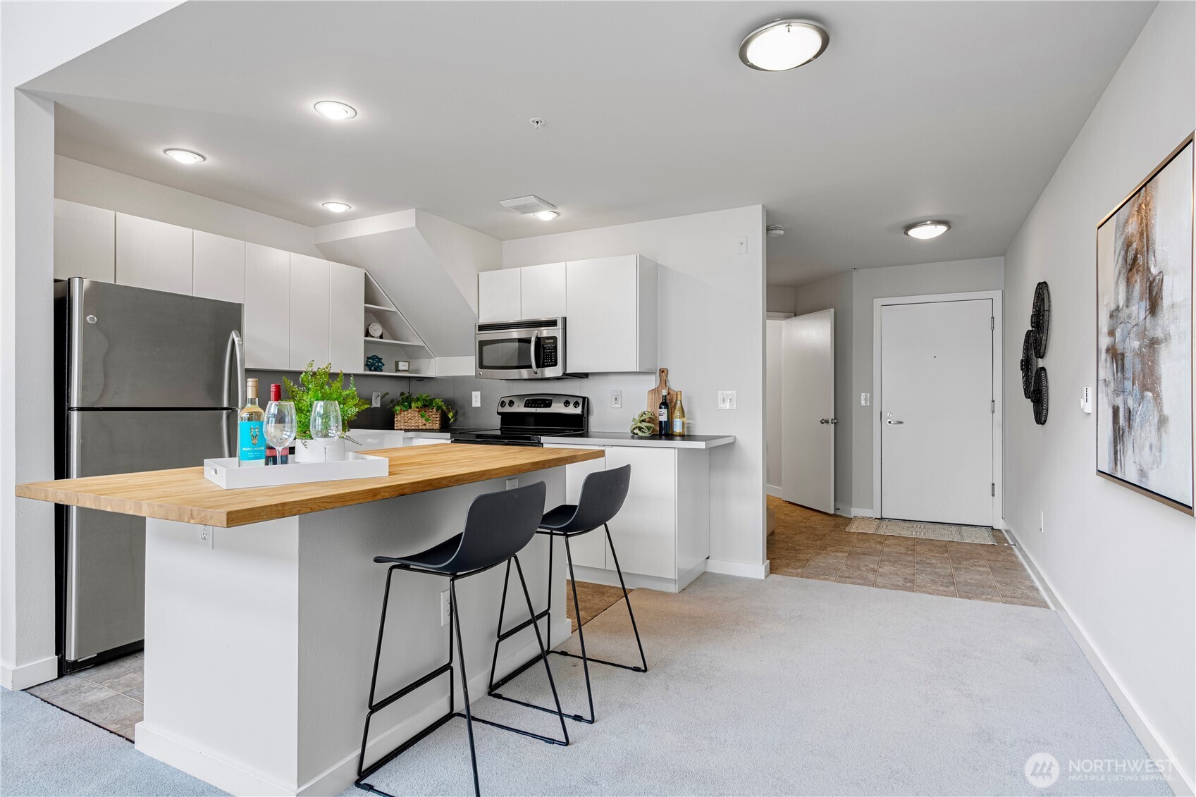 2415 2nd Avenue #743, Seattle, WA 98121