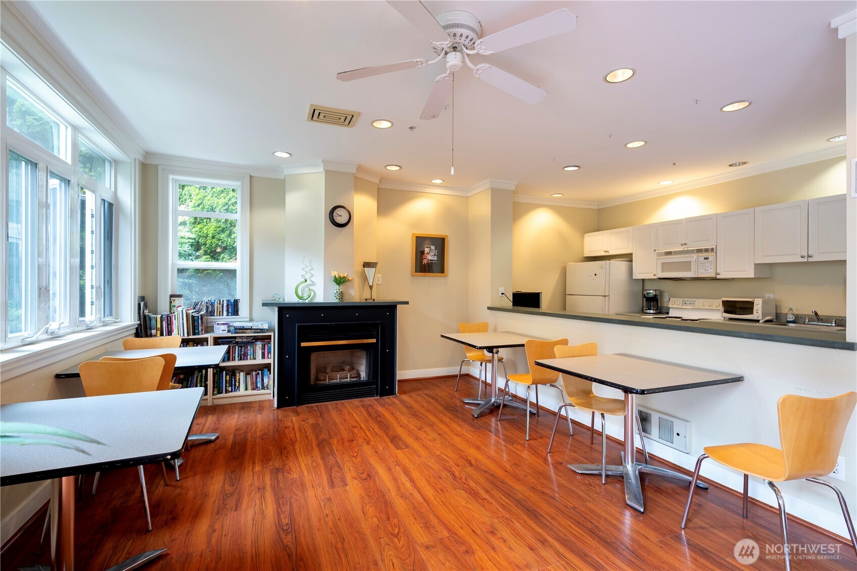 2415 2nd Avenue #743, Seattle, WA 98121