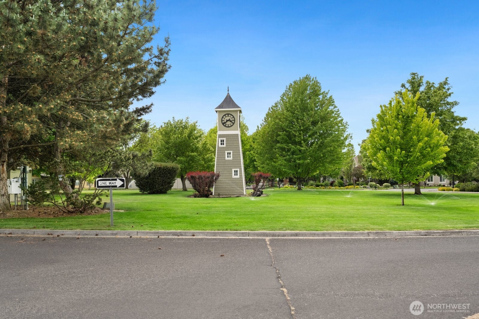 630 SE Whimbrel Loop , College Place, WA 99324