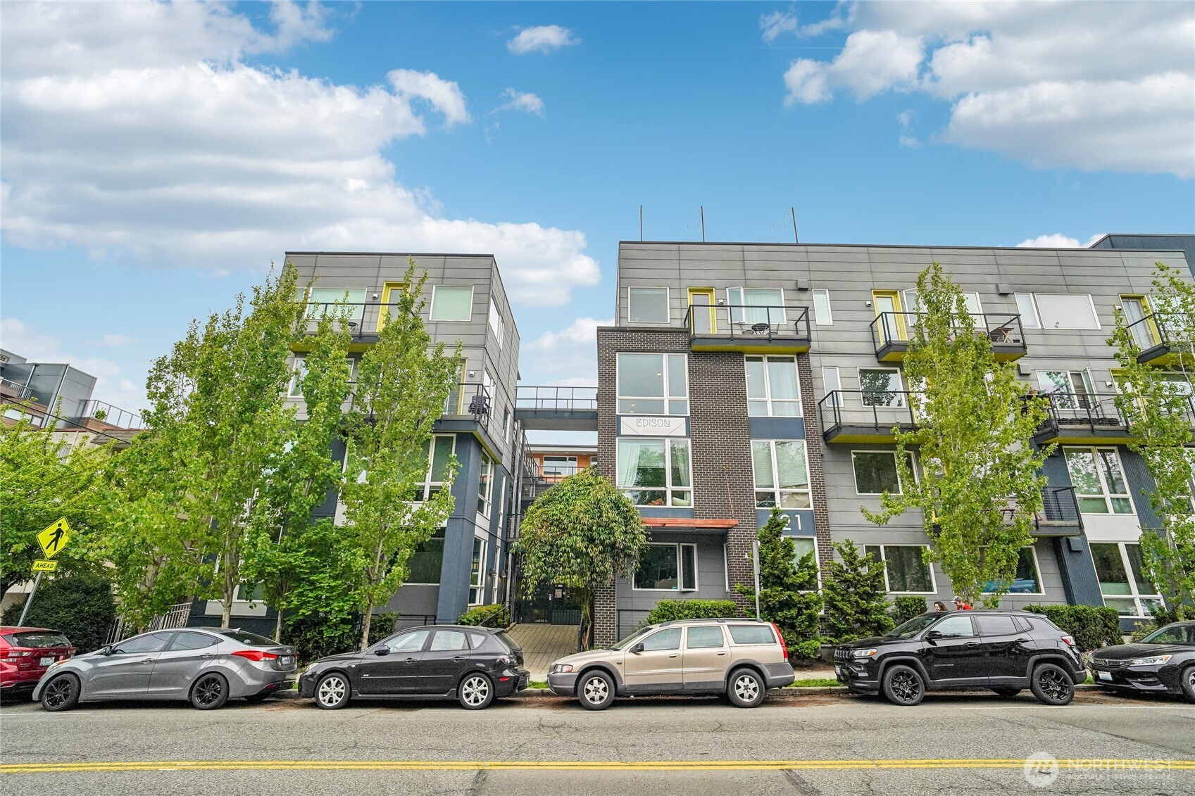121 12th Avenue E #406, Seattle, WA 98102