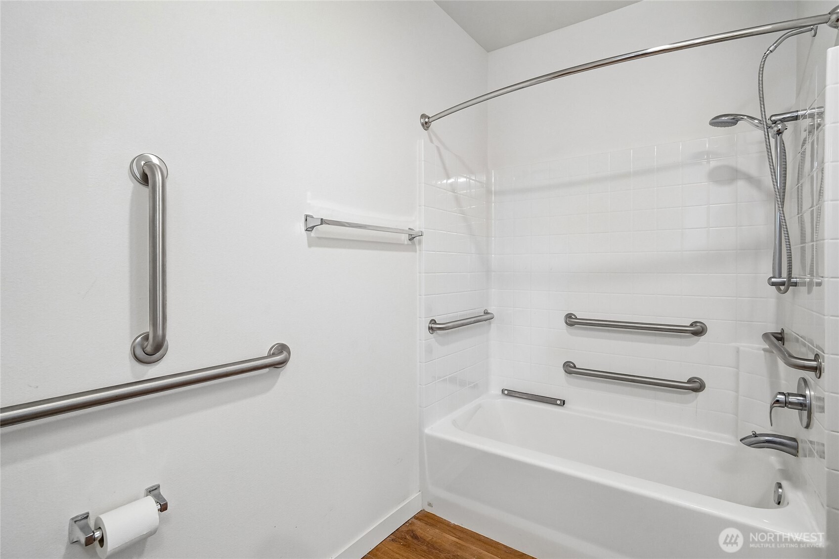 121 12th Avenue E #406, Seattle, WA 98102