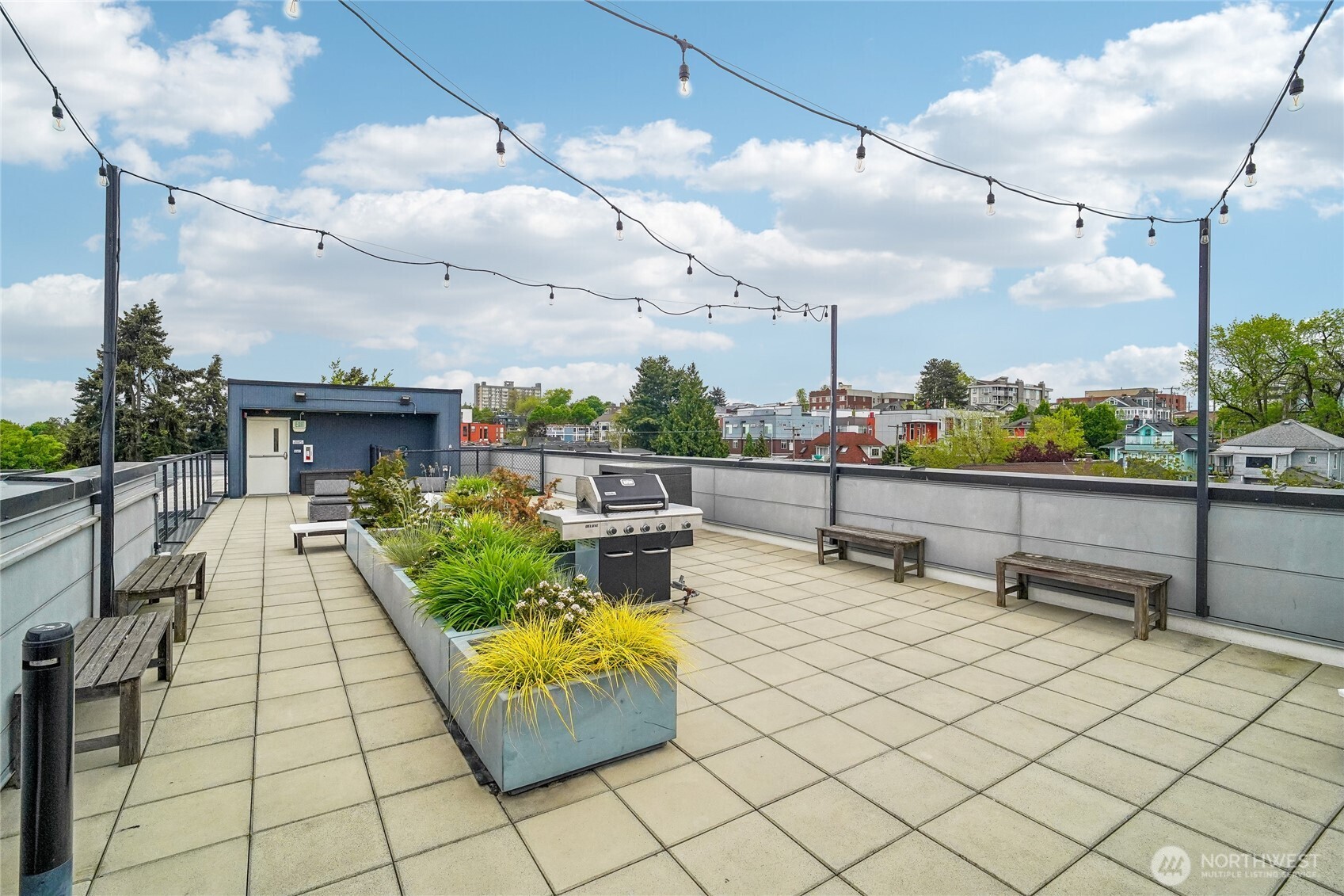 121 12th Avenue E #406, Seattle, WA 98102
