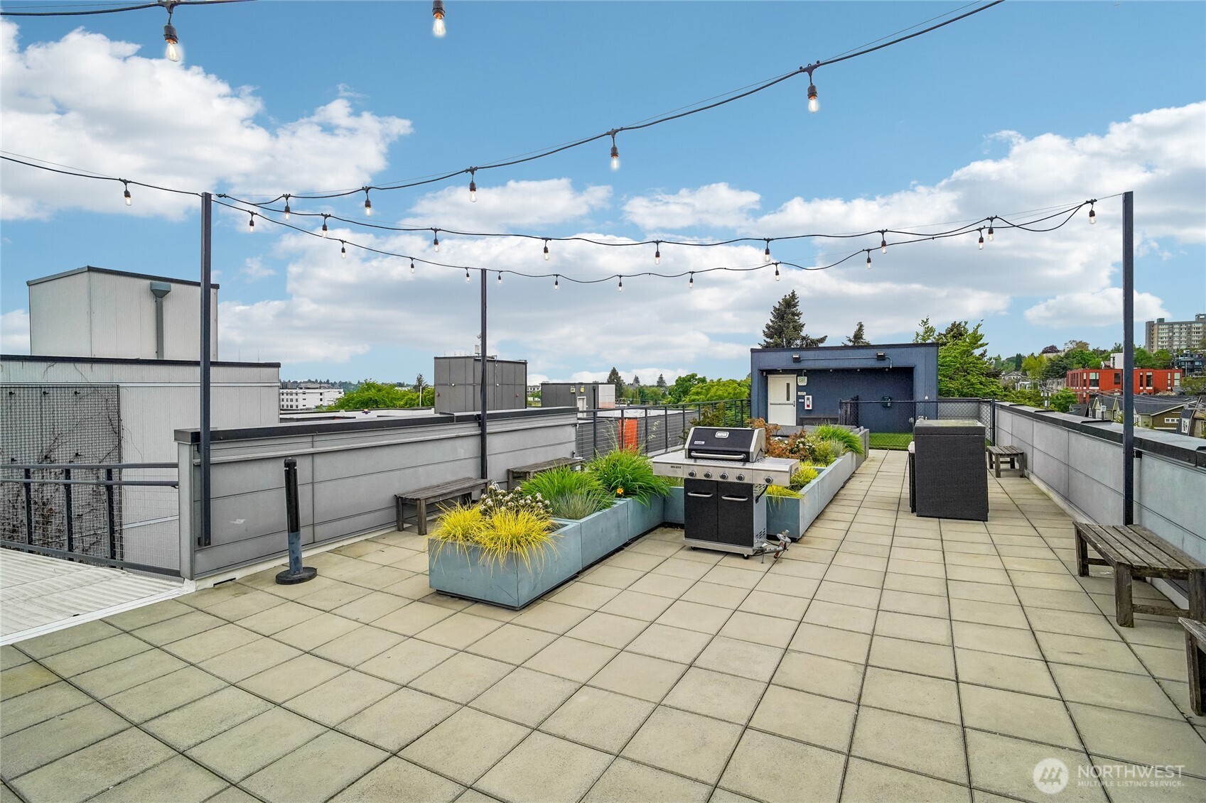 121 12th Avenue E #406, Seattle, WA 98102