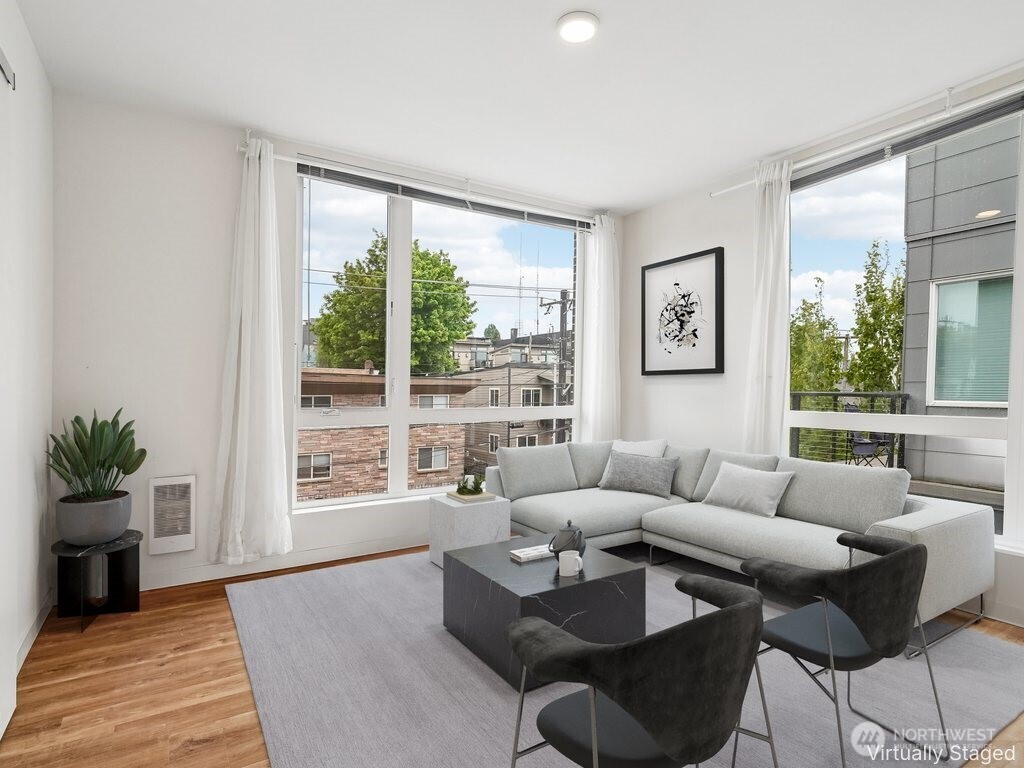 121 12th Avenue E #406, Seattle, WA 98102