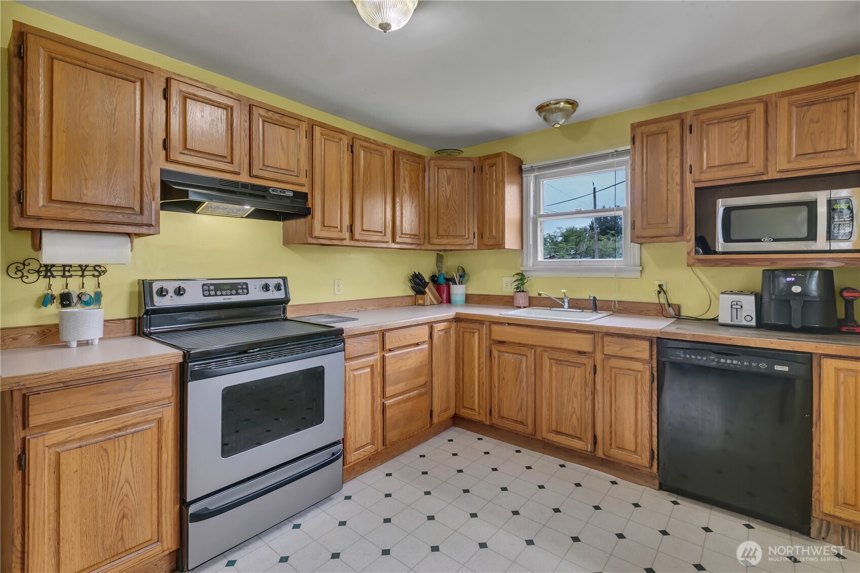 4602 S 122nd Street #+A, Tukwila, WA 98178-3441