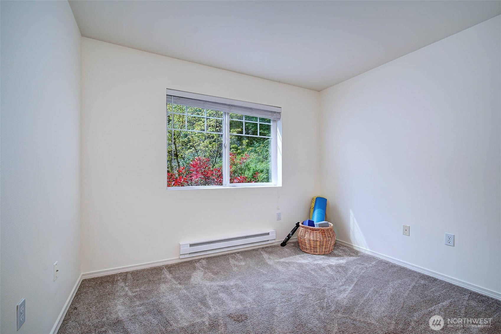 18501 SE Newport Way #J238, Issaquah, WA 98027