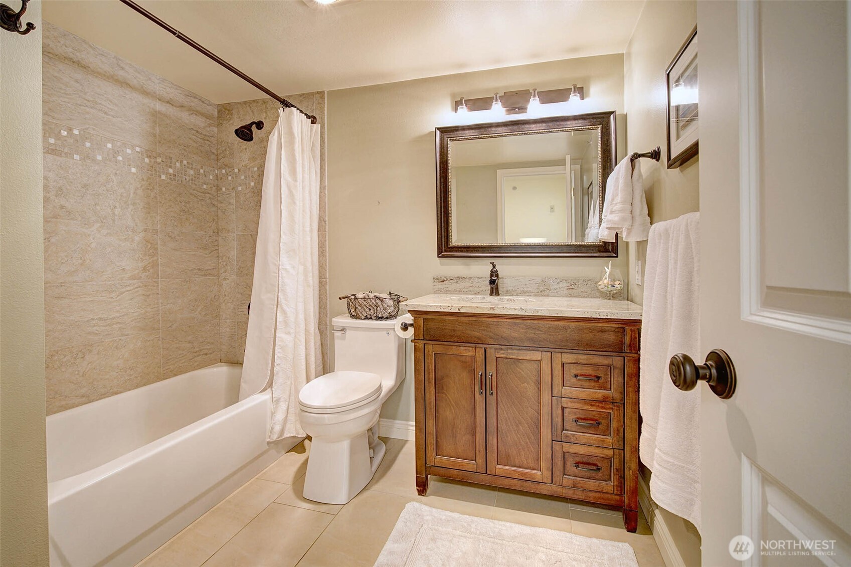 18501 SE Newport Way #J238, Issaquah, WA 98027
