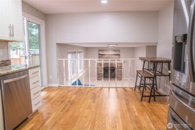 22039 NE 15th Street , Sammamish, WA 98074-6820 - Photo 11