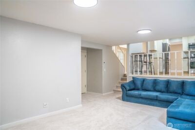 22039 NE 15th Street , Sammamish, WA 98074-6820 - Photo 13