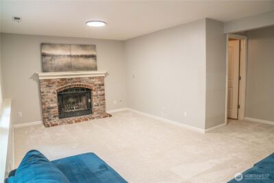 22039 NE 15th Street , Sammamish, WA 98074-6820 - Photo 14