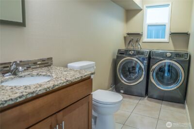22039 NE 15th Street , Sammamish, WA 98074-6820 - Photo 15