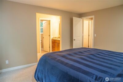 22039 NE 15th Street , Sammamish, WA 98074-6820 - Photo 25