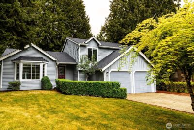 22039 NE 15th Street , Sammamish, WA 98074-6820 - Photo 3