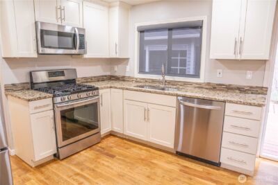 22039 NE 15th Street , Sammamish, WA 98074-6820 - Photo 8