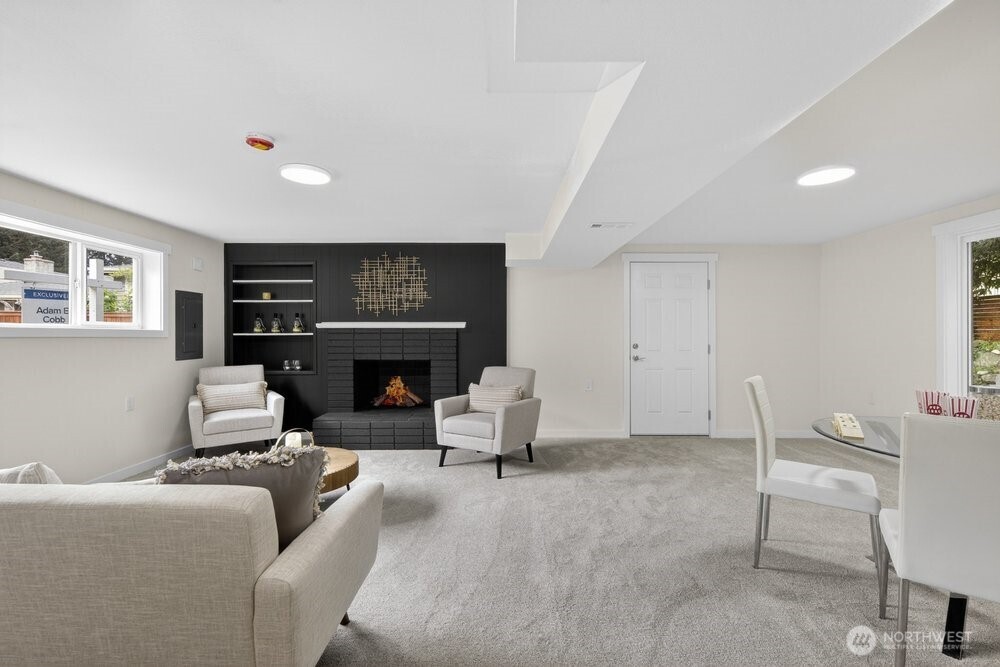8004 203rd Place SW, Edmonds, WA 98026-6738