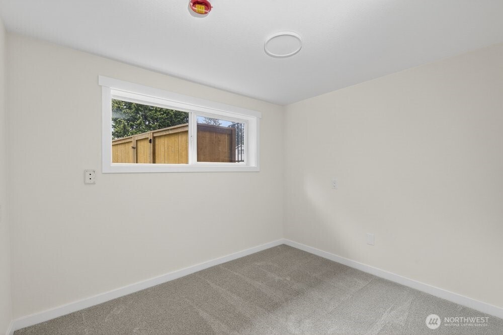 8004 203rd Place SW, Edmonds, WA 98026-6738