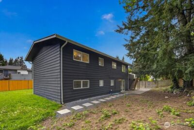 8004 203rd Place SW, Edmonds, WA 98026-6738 - Photo 32