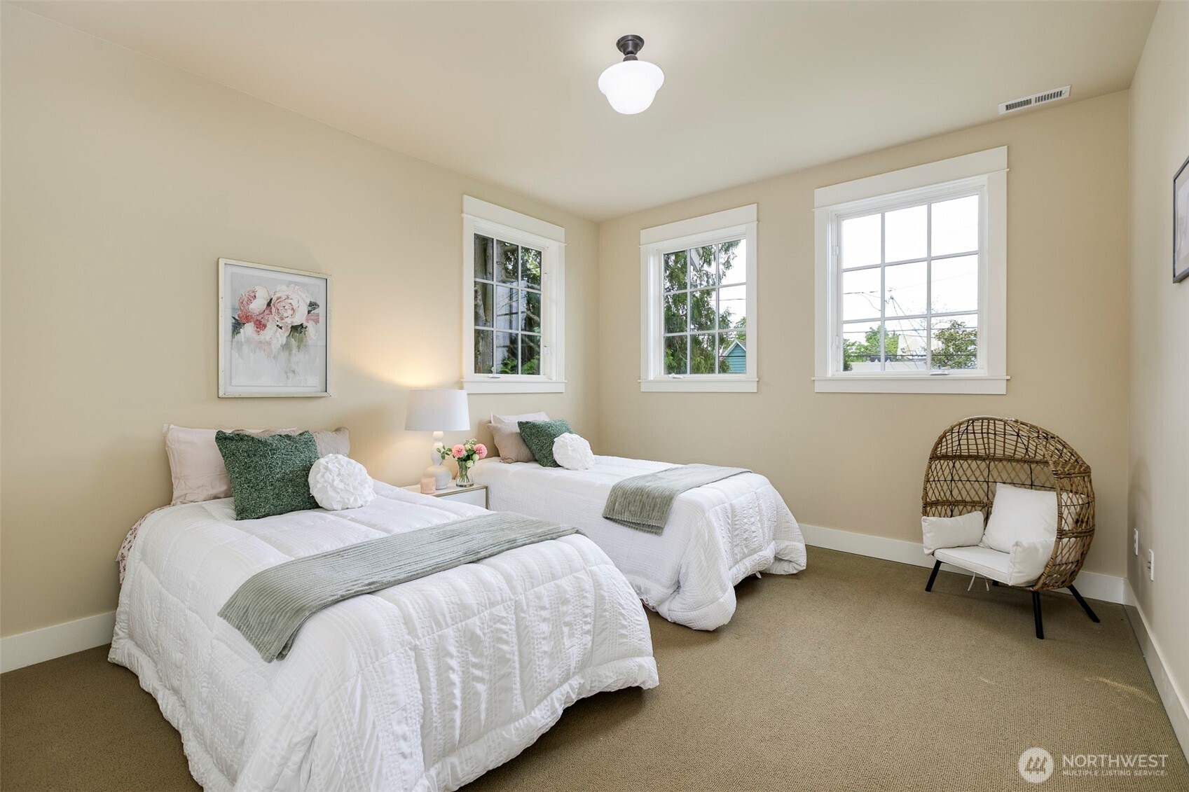 5726 Kirkwood Place N, Seattle, WA 98103