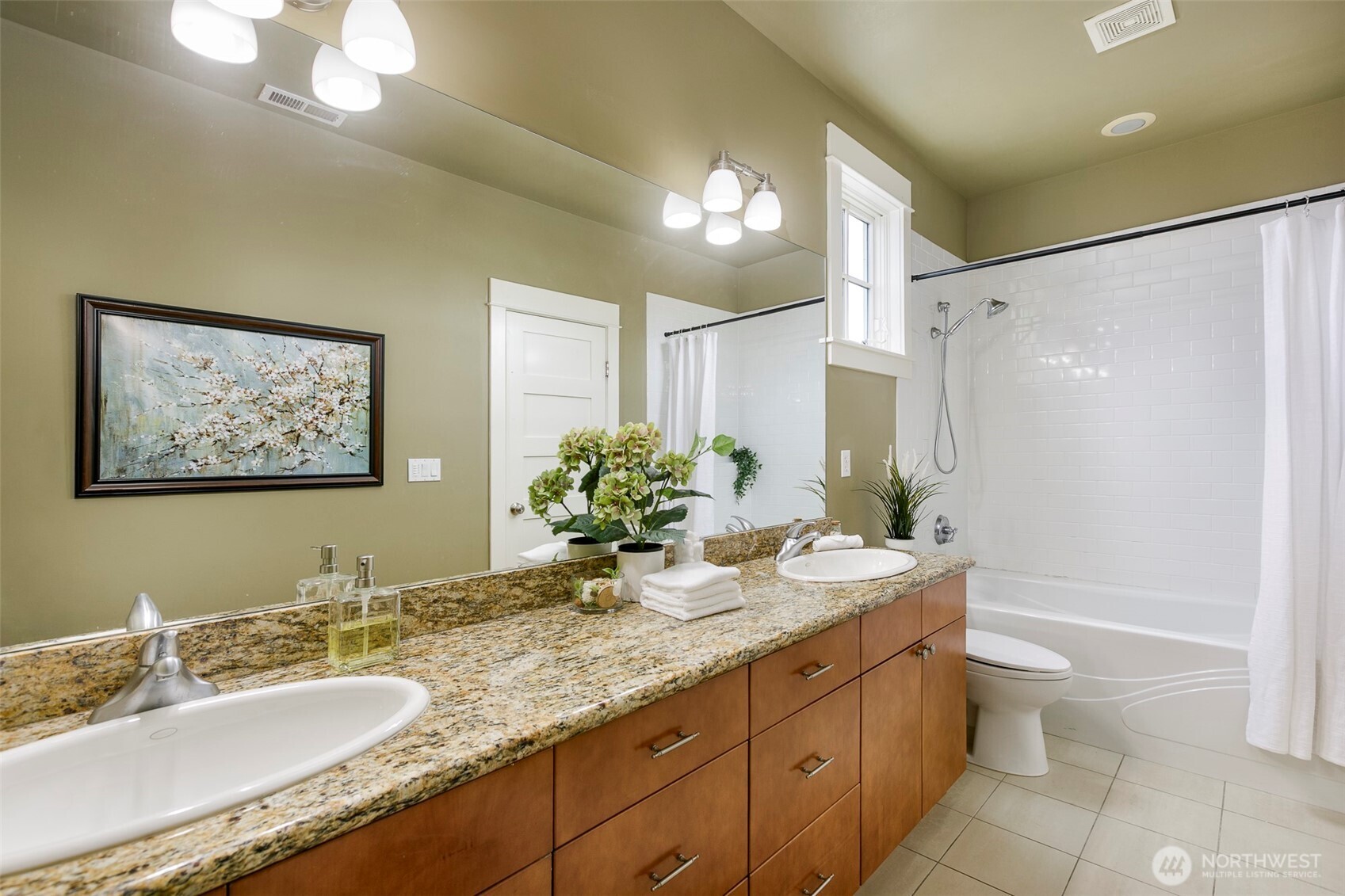 5726 Kirkwood Place N, Seattle, WA 98103