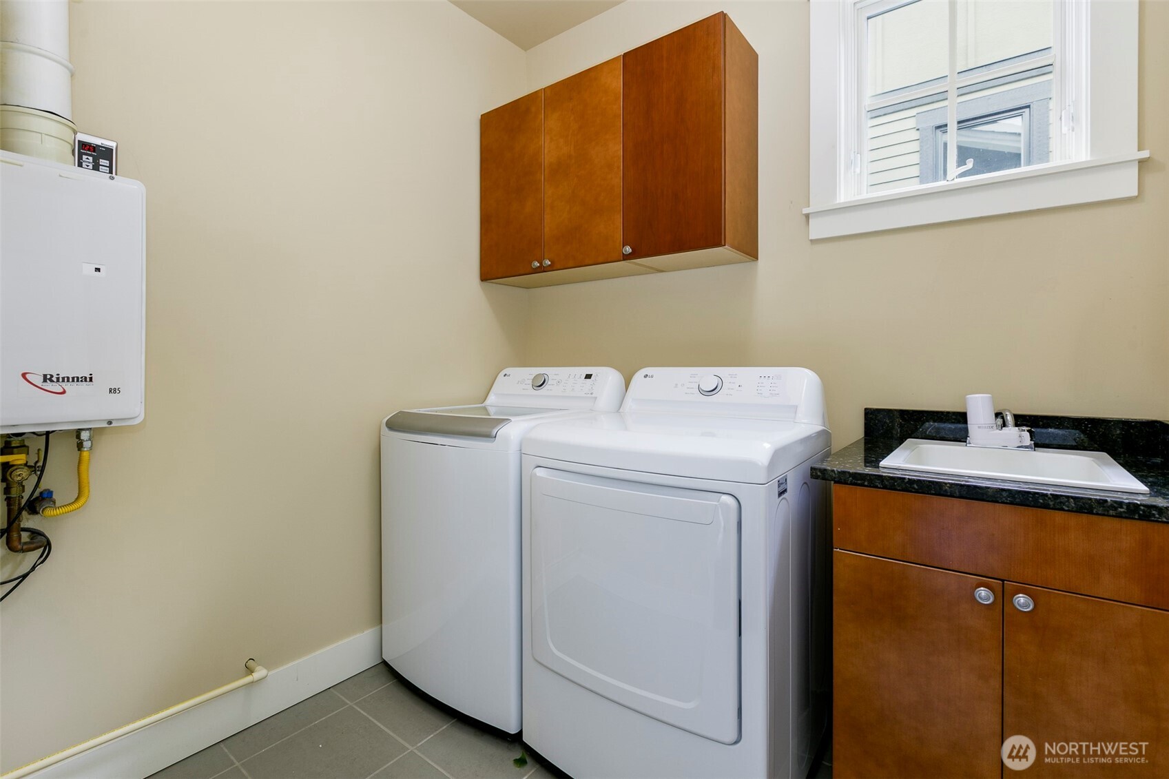 5726 Kirkwood Place N, Seattle, WA 98103