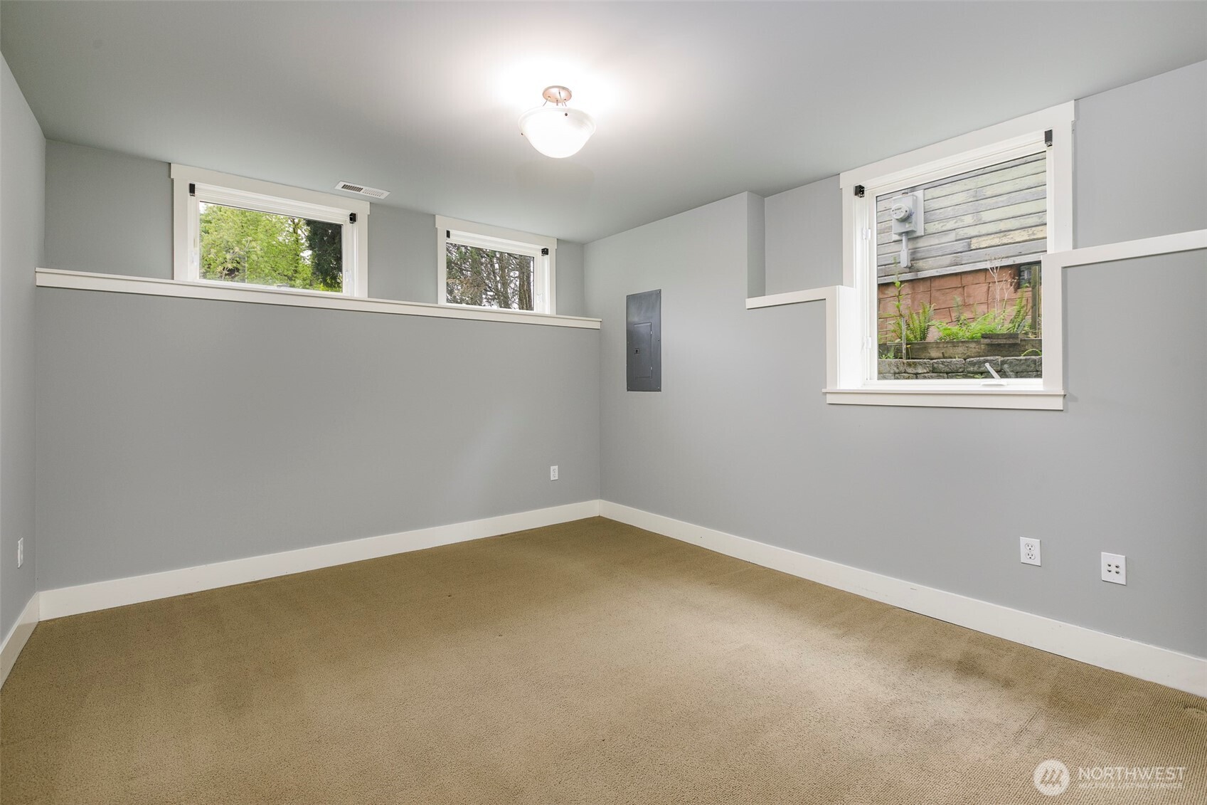 5726 Kirkwood Place N, Seattle, WA 98103
