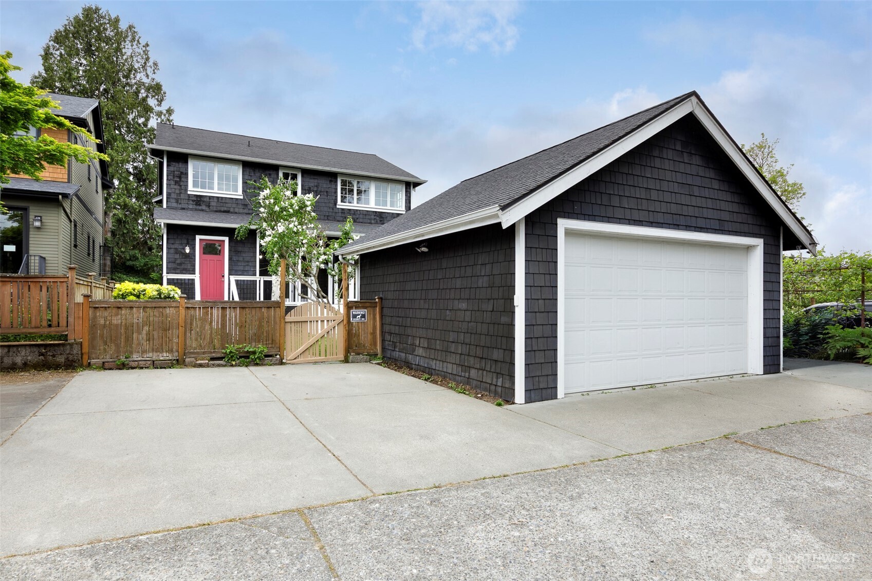 5726 Kirkwood Place N, Seattle, WA 98103
