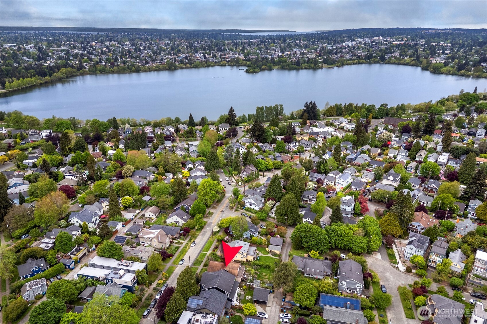 5726 Kirkwood Place N, Seattle, WA 98103