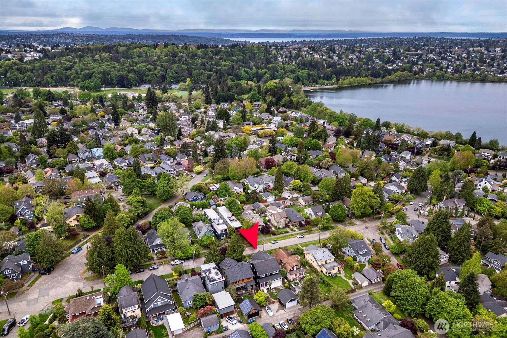 5726 Kirkwood Place N, Seattle, WA 98103